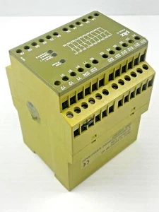 Pilz PNOZ10 24VDC 6S40 Safety Relay, 774009 - Picture 1 of 8