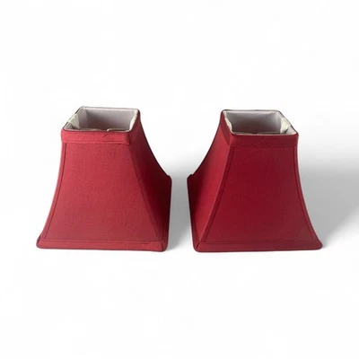 "Juego de 2 pantallas de lámpara rojas cuadradas de seda forradas con campana 5,25""h cuadradas 6"" base" Foto 1 de 4