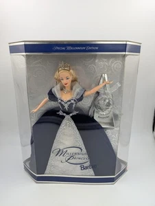 Bambola Barbie Principessa del Millennio Mattel 1999 vestito velluto blu capelli biondi nuova - Foto 1 di 4