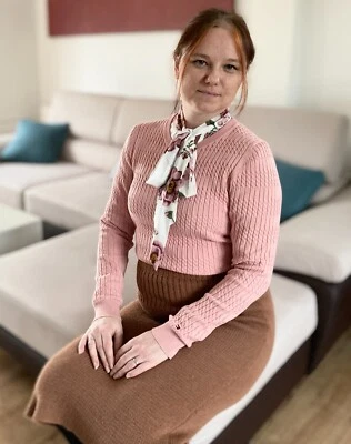 Handmade Below-the-Knee Knitted Skirt, Size S, Flexible waist size - Image 1 of 4