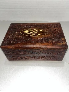 Intarsien Holz geschnitzt Vintage verziert Holz Klappdeckel Schmuckkästchen Indien  - Bild 1 von 7