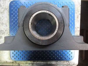 NEW SEALMASTER PILLOW BLOCK BEARING 2 15/16" BORE RPB 215-2 - Picture 1 of 5