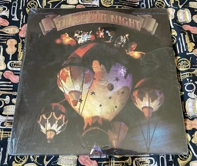 THREE DOG NIGHT - AROUND THE WORLD WITH THREE DOG NIGHT LP SEALED! 2LP F/S Foto 1 de 4