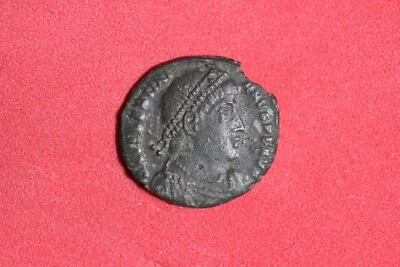 364-375 AD ROMAN EMPIRE VALENTINIANUS I BRONZE NUMMUS #K51726 - Image 1 of 2