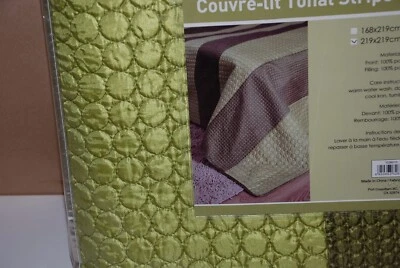 QUEEN SIZE - Quilted MODERN Bedspread Tonal STRIPE, Green - Image 1 of 2