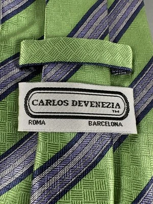 Carlos Devenezia Diagonal Manzana Verde Raya Azul Foto 1 de 4