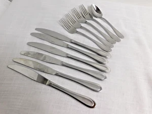 G7 - Oneida Stainless Flatware Joanne 11 pc Lot - Picture 1 of 5