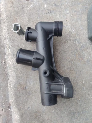 Novo em folha OEM 2003-2005 Ford Taurus 3.0 tubo transversal de líquido de arrefecimento - Imagem 1 de 4