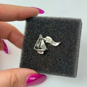 Vintage Sterling Silver Mini Sailboat Cape Cod Mass Nautical Charm Pendant 1.59g - Picture 1 of 7