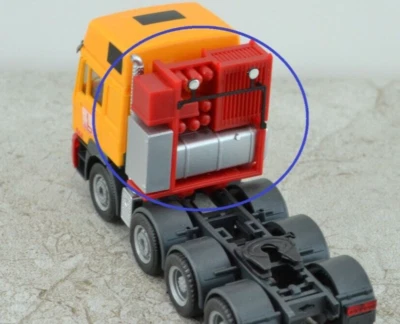 Herpa 2X RED Behind Cab Generator - Heavy Duty Towers for Tractor Trucks 1:87 HO - Image 1 of 4