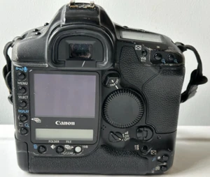 WORKING CANON EOS-1D Mark II N Digital SLR 8.2MP CAMERA Shutter=55k See Test Pix - Picture 1 of 8