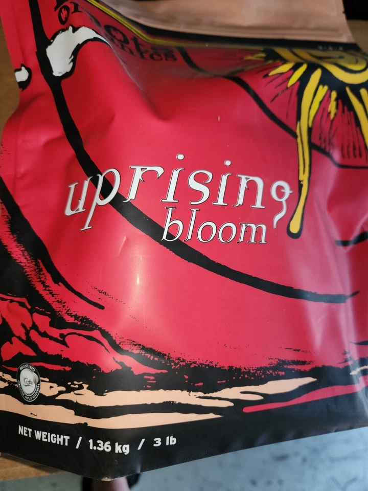 Roots Organics Uprising Bloom (3-6-4) 3lb - Imagem 1 de 1