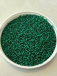 Miyuki 11/0 Round Seed Beads Matte Silver Lined Emerald 11-17F 24 Grams - Picture 1 of 1