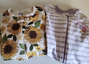 Set Kinder Place PJ 5T Schlafanzug Pyjamas mit Füßen Sonnenblumen Blumenmuster gebraucht, in einwandfreiem Zustand - Bild 1 von 10