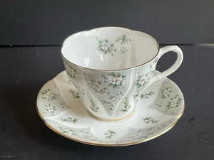 Royal Albert bone china England debutante Series RAPTURE Teacup Saucer Set - Picture 1 of 6