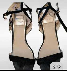 Woman's Black Sandals 4 - Picture 1 of 4