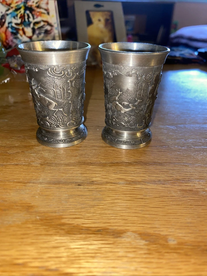 Juego de 2 tazas decorativas vintage de estaño con frieling 94 % peltre Foto 1 de 4