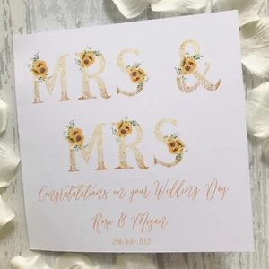 Handgefertigte personalisierte Sonnenblume Hochzeitskarte Mrs & Mrs Lesbian Gay gleichgeschlechtlich - Bild 1 von 3
