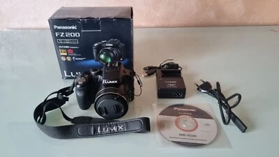 Panasonic Lumix DMC-FZ200. Pari al nuovo. Ottiche Laica. Zoom 24X - 12,1 MPX - Immagine 1 di 4