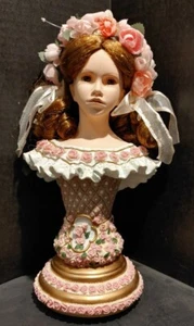 Sheena Easton Collection Seymour Mann Porcelain Bust plays Beethoven's Fur Elise - Picture 1 of 11