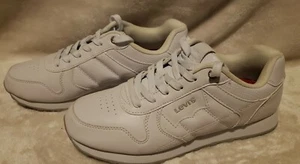 Levi’s Comfort Insole White Sneakers 52858603W Size 9 US Womens Shoes - Picture 1 of 9