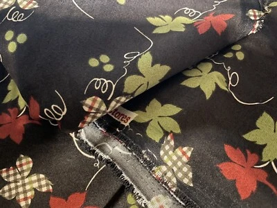 Tela de costura floral de otoño marrón oscuro de gamuza sintética de 1-7/8 yardas exclusiva de Joanns Foto 1 de 4