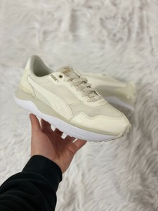 zapatillas de deporte crema y rosa future rider de puma