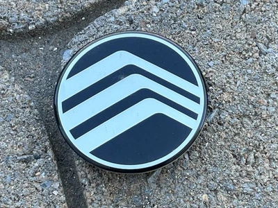 ОРИГИНАЛЬНЫЙ ЧЕРНЫЙ И ХРОМИРОВАННЫЙ ЦЕНТРАЛЬНЫЙ КОЛПАК КОЛЕСА MERMERCURY MYSTIQUE 97BG-1000-DC - Изображение 1 из 2