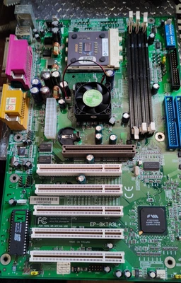 Socket 462 Epox EP-8KTA3L+ Motherboard (VIA Apollo KT133A) & CPU, 256 MB + Bonus - Image 1 of 4