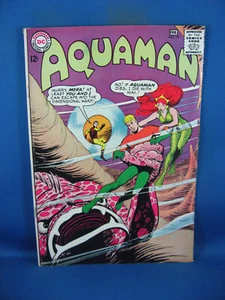 AQUAMAN 19 F VF DC 1965 - Picture 1 of 2