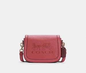 Coach - BOLSA DE SILLÍN / CABALLO Y CARRUAJE - # C4058 - 8" (L) x 6" (H) - Precio de venta sugerido por el fabricante 350 USD - Imagen 1 de 10