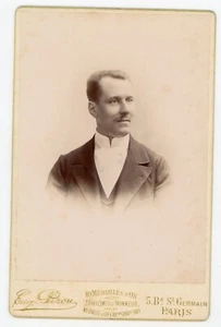 PHOTO carte  album CABINET photographie Pirou Paris, un homme pose mode - Foto 1 di 2