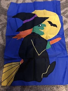 BANDERA DECORATIVA BRUJA HALLOWEEN USADA EN EXCELENTE ESTADO - Imagen 1 de 1
