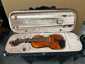 Yamaha Violino V7G 4/4 con archetto e custodia - Foto 1 di 22