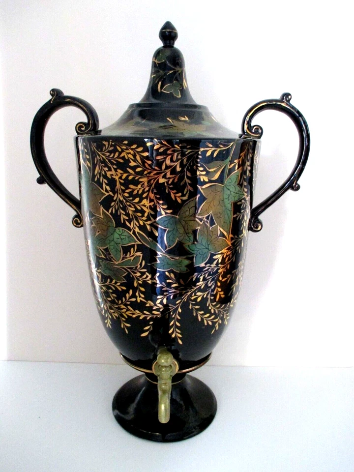 Antigua urna de té victoriana Staffordshire Jackfield cerámica negra dorada c. 1880 Foto 1 de 4
