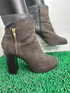 Juicy Couture Suede Ankle Boots Block Heel Gold Zipper Accents Booties size 8.5 - Picture 1 of 7