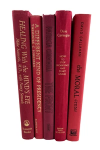 Menge 5 Hardcover Bücher Rottöne mit weißem Einband Dekoration Modernes Wohndesign - Bild 1 von 5