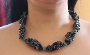 Collar de piedras preciosas hecho a mano para mujer copo de nieve obsidiana negra, turquesa africana 10" - Imagen 1 de 13