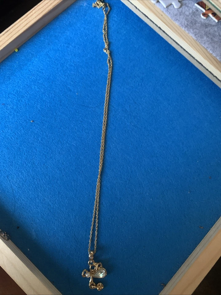 Collar con colgante de ángel de golf y cristal de oro cadena ovalada Foto 1 de 2