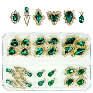 24 pezzi strass unghie verde smeraldo 1 scatola ciondoli stile lusso - smeraldo - Foto 1 di 7