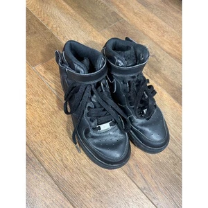 Nike Air Force 1 Mid Schwarz Leder Hohe Turnschuhe Jugend Größe 4 - Bild 1 von 11