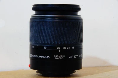 KONICA MINOLTA 18-70mm f3.5-f5.6,AF LENS, HAS NO CAPS. Good condition, some wear - Image 1 of 4