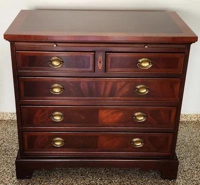 Hekman Copley Square Bachelor Chest Dresser - Original Owner / Excellent Cond. - Image 1 of 4