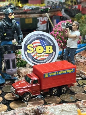 Tomica Nissan Diesel Tomy Van y Camión de Almacenamiento Nº 16 Rojo Diecast USADO EXCELENTE ESTADO Foto 1 de 4