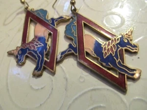Pendientes UNICORNIO Cloisonne Genuinos Años 70 De Colección Muy Caprichosos - Imagen 1 de 5
