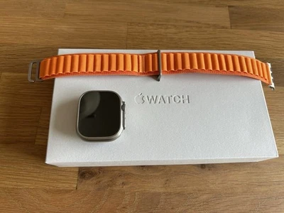 Apple Watch Ultra 1 49mm Titan Gehäuse GPS + Cellular - Bild 1 von 3
