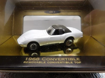 Chevrolet Corvette 1968 convertible 1998 Galoob Toys micro máquinas 1:87 Foto 1 de 3