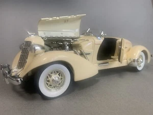 Modelo de metal a escala 1/18 usado de 1935 Auburn 851 súper cargado Speedster Crea - Imagen 1 de 21
