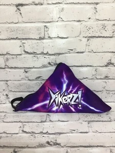 Yikerz! Magnetic Magnet Game by Wiggles - Picture 1 of 6