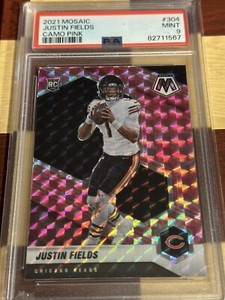 2021 Panini Mosaic Justin Fields Camo Pink Rookie RC #304 PSA 9 Mint BEARS